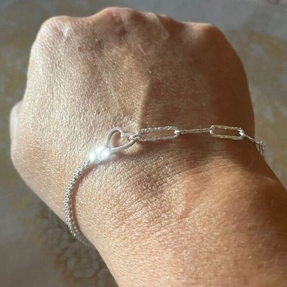 The Multimedia Dainty Heart link pendant bracelet in 925 silver. - Picture 8 of 12